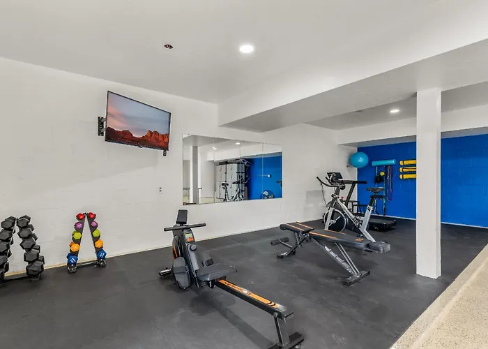 Large Spanish -hot Tub- Pool -gym- Game Ferienhaus